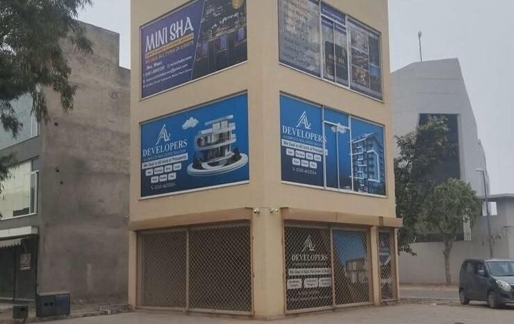 2 Marla Corner Plaza For Sale in Bahria Town Lahore