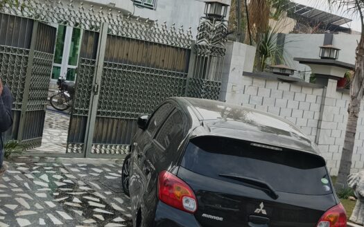 Shami Road kanal House for Sale!