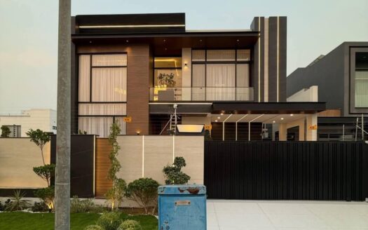 1-Kanal House for sale in DHA Phase 7