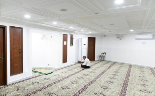 Corporate Office for Rent – Grand Square Mall, Main Boulevard Gulberg